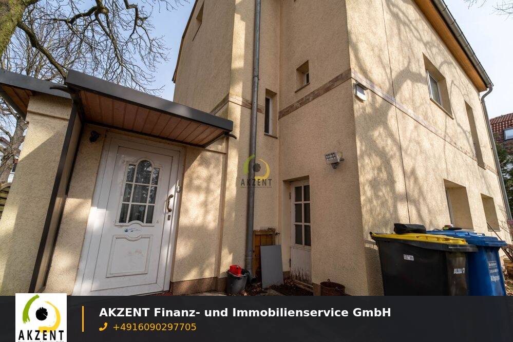Platz für Ideen: Vielseitig nutzbares Grundstück mit Einfamilienhaus / Mehrgenerationenhaus