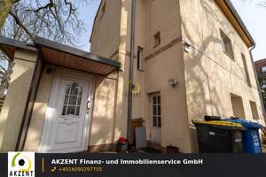 Platz für Ideen: Vielseitig nutzbares Grundstück mit Einfamilienhaus / Mehrgenerationenhaus