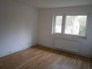 Ruhige Lage in Uninähe - 2 1/2 Zimmer Wohnung mit Balkon – 23562 Lübeck – Vorschaubild 2