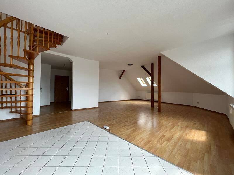 Helle und vermietete Maisonette DG 2-Zi. mit Balkon, Aufzug, Laminat, Wanne und Dusche in Bestlage * – Chemnitz – Vorschaubild 9