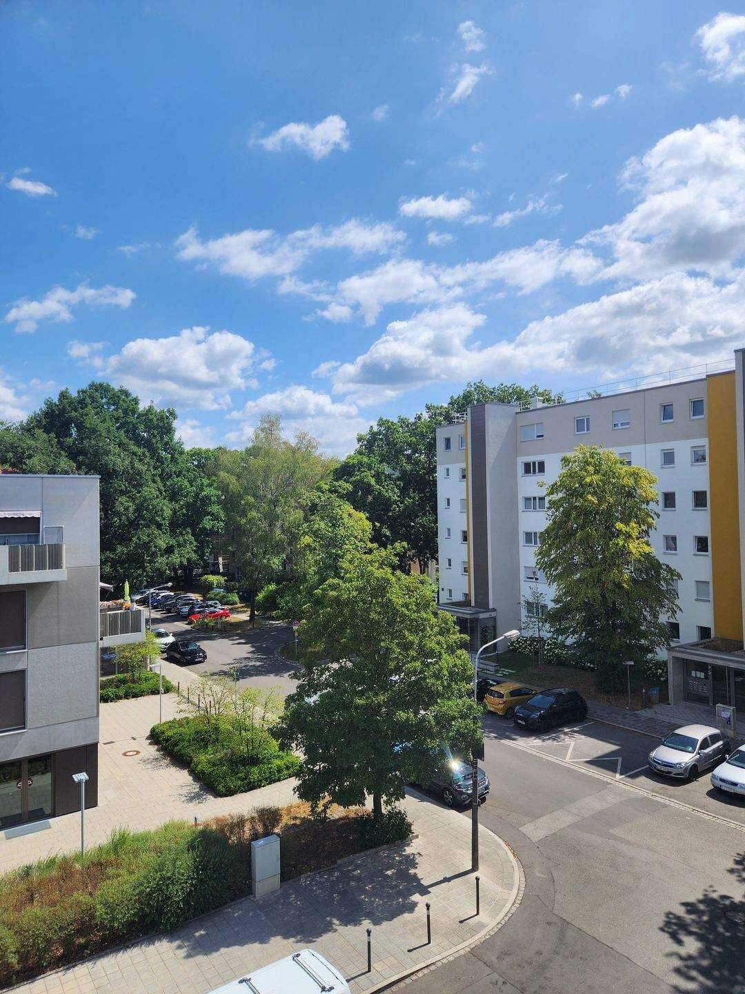 Modern wohnen mit Komfort – hochwertige 2-Zimmer-Wohnung mit Aufzug in Nürnberg-Langwasser – Nürnberg – Vorschaubild 3