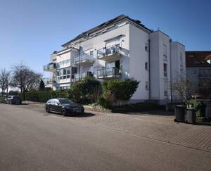 Kapitalanlage in KA-Neureut: Vermietete 2-Zimmer-Wohnung mit Süd-Ost Balkon