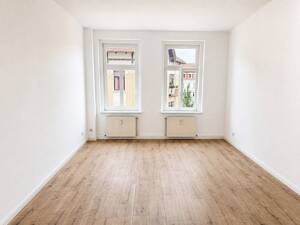 Bad, Küche, Böden, Wände neu 2022 · Fenster & Treppenhaus neu 2025 · bezugsfrei – 4229 Leipzig – Vorschaubild 4