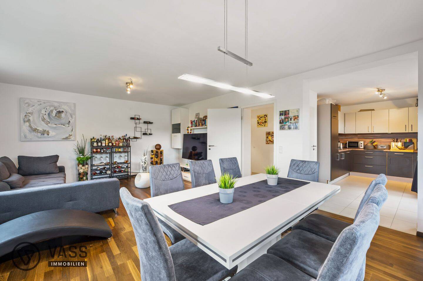 ! Leerstehende 4-Zimmer-Wohnung in Heilbronn Stadt! – Heilbronn – Vorschaubild 2