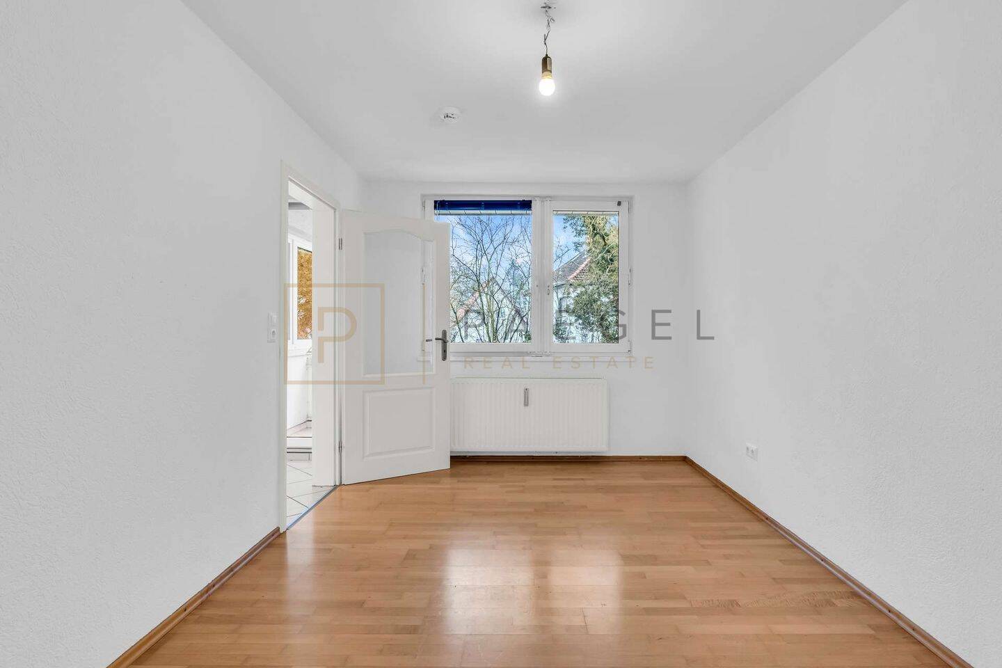 Oberstes Geschoss mit Südbalkon - gepflegte 2,5-Zimmer-Wohnung in grüner Ruhelage – Berlin – Vorschaubild 7