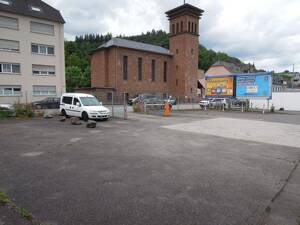 Renditeobjekt ! Exklusives Grundstück mit Hallen und Garagen zu verkaufen ! ! ! – 54293 Trier – Vorschaubild 3