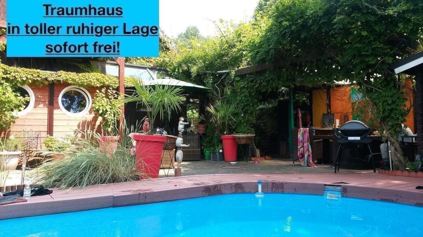 Courtagefrei - FAMILIE GESUCHT - individuelles Traumhaus in bester Lage - Schulen + Kindergärten in der Nähe - Bus + S Bahn Krupunder – Hamburg – Bild 1 von 9