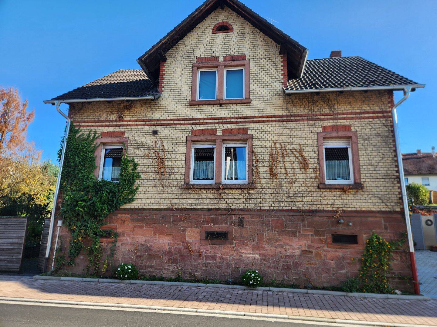 Ein neues Zuhause für die ganze Familie – Schöllkrippen – Bild 1 von 9