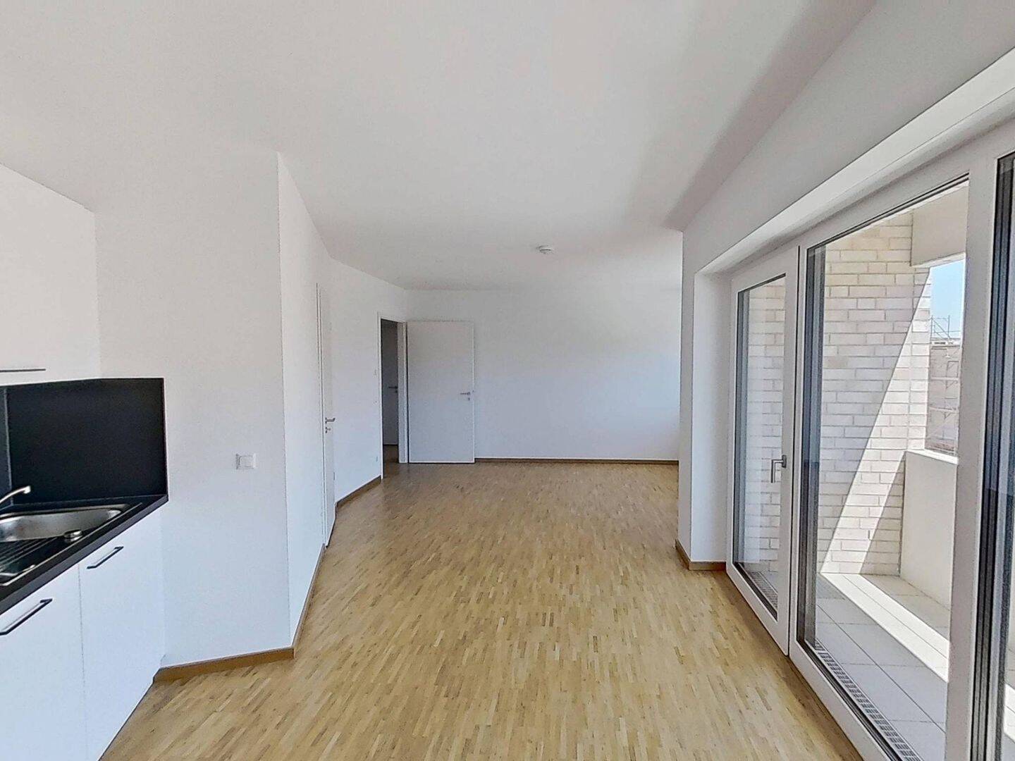 Modernes Wohnen in Kronsrode: 3-Zimmer-Wohnung mit EINBAUKÜCHE und 2 LOGGIEN – Hannover – Vorschaubild 2