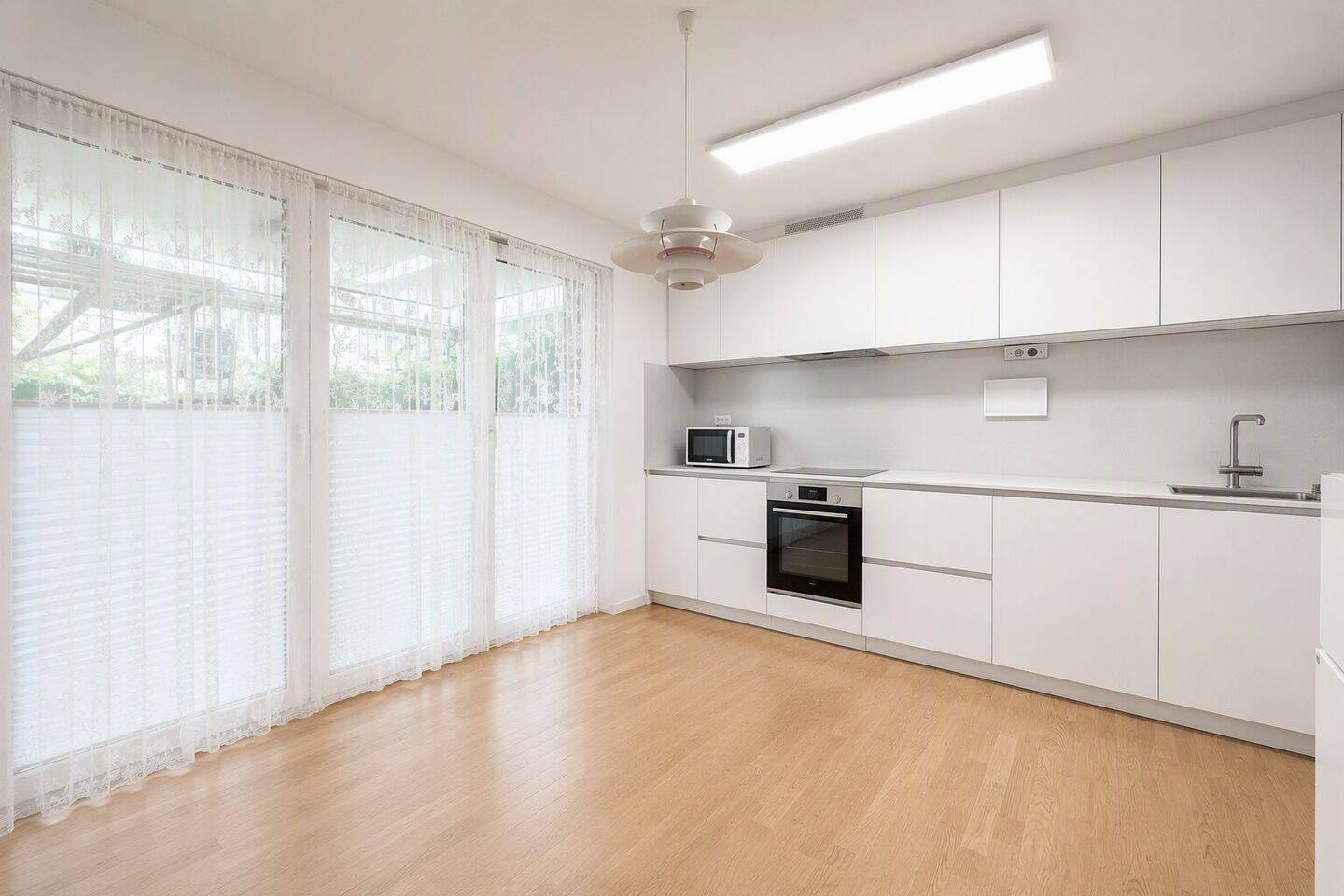 Stilvolle 4-Zimmer-Neubauwohnung mit Garten, TG-Stellplatz und EBK – Stuttgart – Vorschaubild 5
