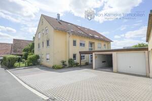 Moderne 4-Zimmer-Maisonette mit Balkon, Dachstudio, Stellplatz & Carport in Dechsendorf