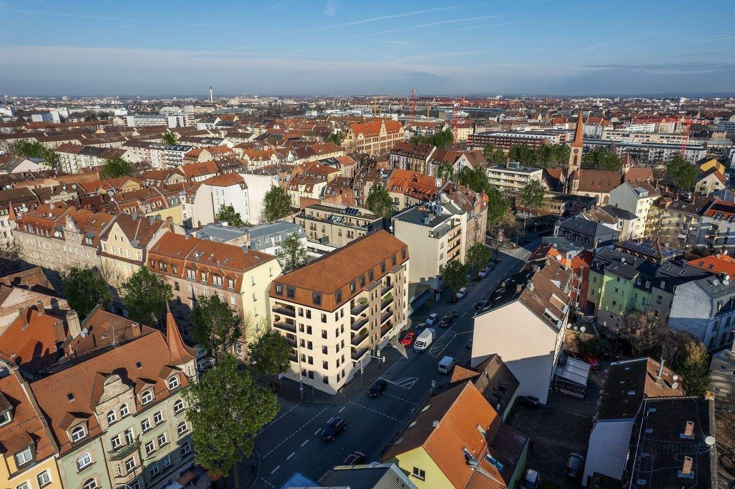Wohnen und Leben mittendrin - auch als perfekte Kapitalanlage. AfA 5% p.a. + 18 €/m² Mietgarantie. Nähe U-Bahn, Balkon, TG, Aufzug, Top Infrastruktur – Nürnberg – Bild 1 von 9