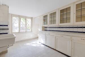 Großzügige historische Etagenwohnung in herrschaftlicher sanierter Westend Villa – 60325 Frankfurt am Main – Vorschaubild 8