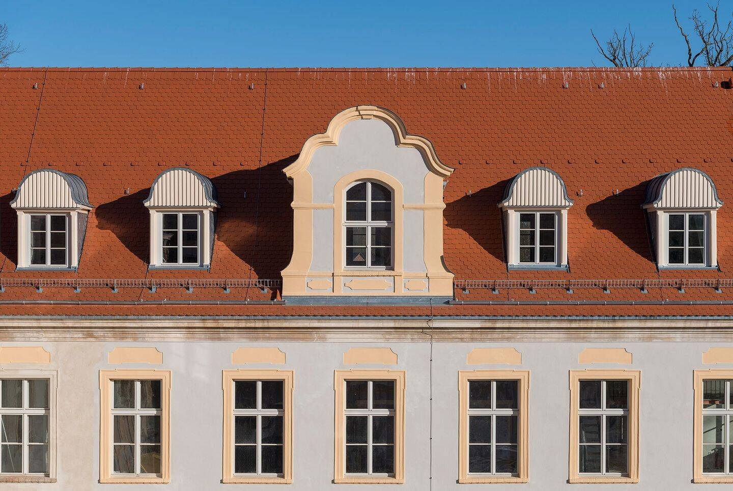 2-Zimmer Suite mit Wintergarten I Erstbezug I 60 min. bis Berlin Hbf I Schloss Fürstenberg 3.33