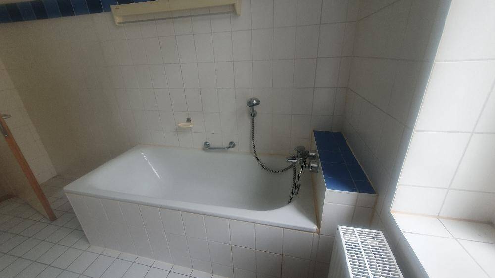 Zentrum Brühl 2 Zimmer mit großem Badezimmer – Chemnitz – Vorschaubild 4