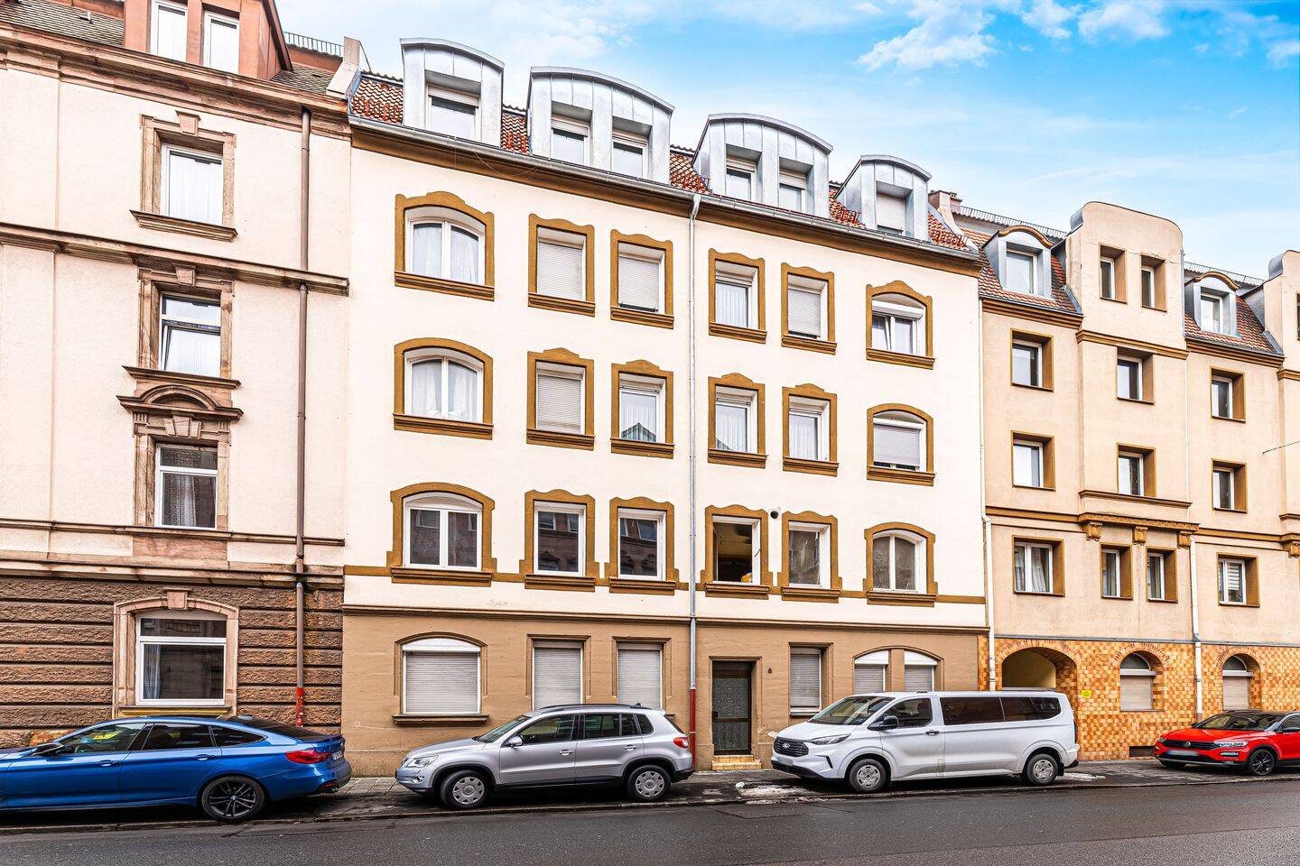 HEGERICH: Attraktive 2-Zimmer-Wohnung mit Dachgeschoss-Charme für Singles, Paare oder Kapitalanleger – Nürnberg – Vorschaubild 3