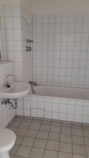 Bei VIVAWEST die Sonnenstrahlen auf dem eigenen Balkon genießen. – 45883 Gelsenkirchen – Vorschaubild 6
