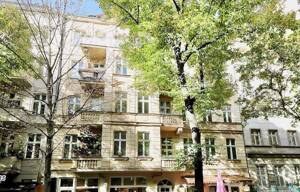 HOHE DECKEN, STUCK, HOLZDIELEN & BALKON – ZENTRALE LAGE MIT KIEZ-ATMOSPHÄRE - ZUR ZEIT VERMIETET – 10247 Berlin – Vorschaubild 6