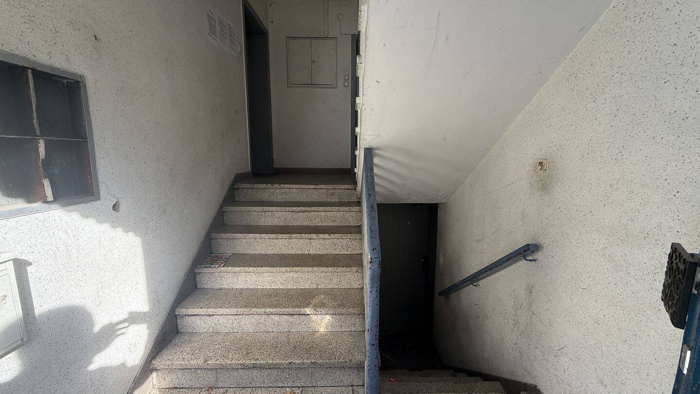 2-Zi.WHG mit Balkon, direkt am Bahnhof von Gelsenkirchen – Gelsenkirchen – Vorschaubild 2