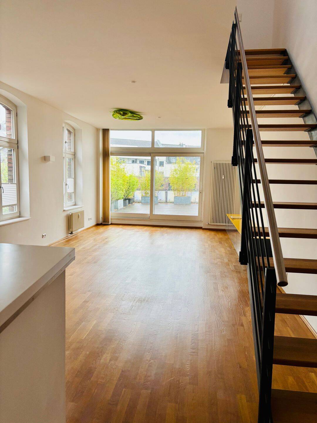 Stilvolle Maisonette mit Dachterrasse – Wohnen über den Dächern von Düsseldorf-Pempelfort – Düsseldorf – Vorschaubild 2