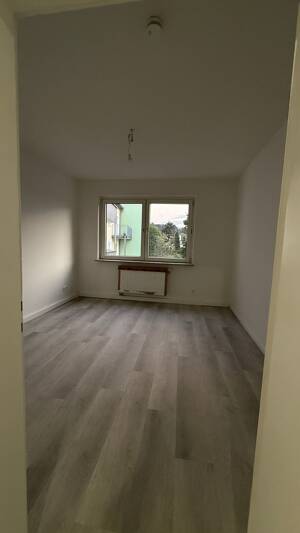 Helle 3-Zimmer-Wohnung mit Balkon und modernem Wohnkomfort – 45147 Essen – Vorschaubild 4
