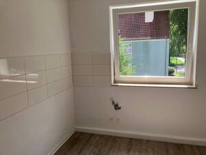 Viel Platz zum Wohlfühlen: großzügige 3-Zimmer-Wohnung – 45899 Gelsenkirchen – Vorschaubild 2