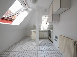 Gemütliche Dachwohnung mit ausgebauter Zusatzfläche im 2.DG (insgesamt ca. 61m²) – 70178 Stuttgart – Vorschaubild 4