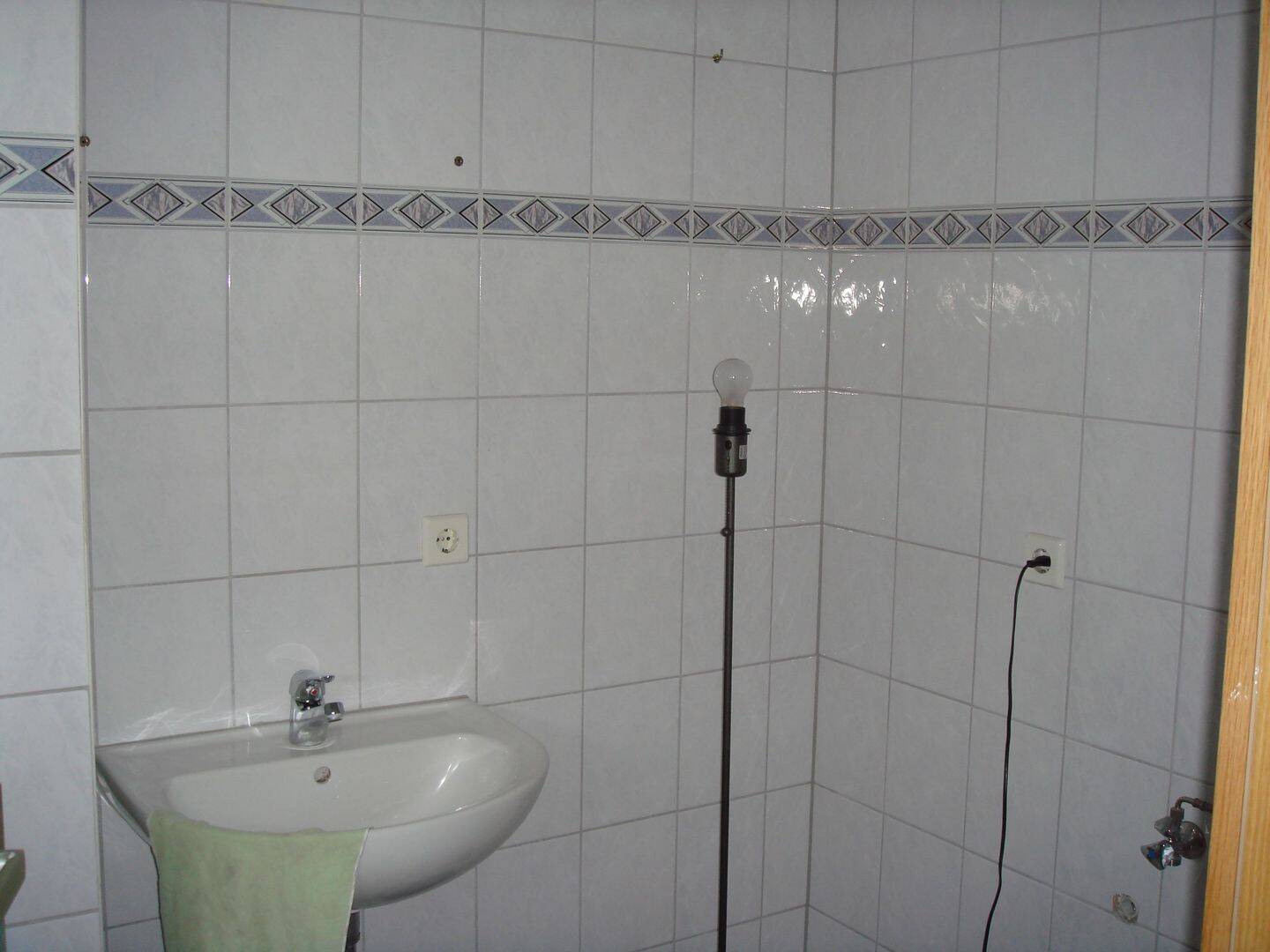 ***ZENTRUM-NORD, helle 2 Zi. WE mit Wannenbad und Balkon*** – Leipzig – Vorschaubild 7