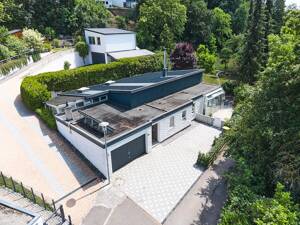 Außergewöhnlicher Bungalow in Top Lage