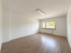 Charmante Erdgeschosswohnung zur Renovierung in Kölns Südstadt - 63m² für neue Ideen!