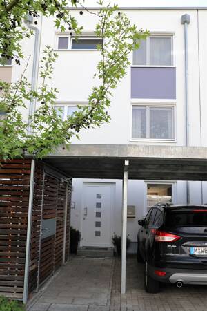 Modernes 5-Zimmer-Reihenmittelhaus in Erlangen-Stadtrandsiedlung
