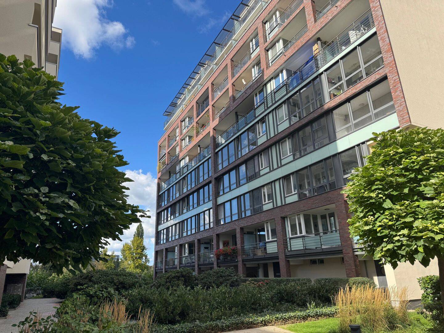 Super Lage - helle, moderne 2-Zimmerwohnung in Spreenähe – Berlin – Vorschaubild 3