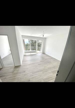 Düsseldorf Gerresheim 2 Zi- in bester Lage direkt am Wald – 40625 Düsseldorf – Vorschaubild 3