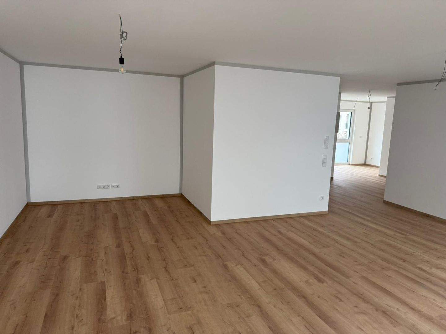 Neubau – 5 - Familienhaus – 1.OG -Luxuswohnung – Nürnberg – Vorschaubild 8