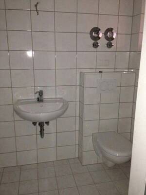 1 Zimmerwohnung mit Balkon – 60386 Frankfurt am Main – Vorschaubild 3