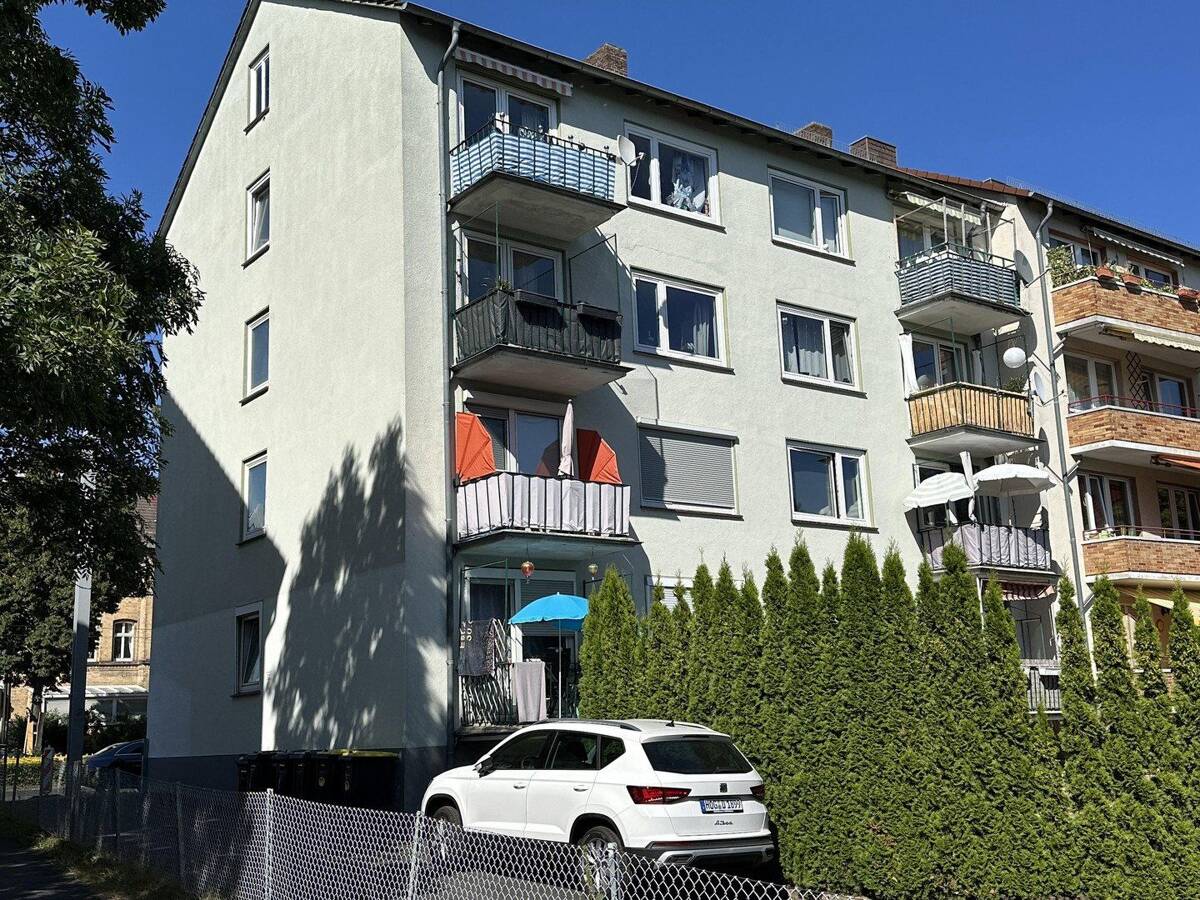 Kassel - Wehlheiden/Mitte: Tolle 3-ZKB-Wohnung mit Süd-Balkon! – 34121 Kassel – Bild 1 von 9