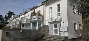 Stilvolle Split-Level-Loftwohnung mit Garten in sanierter Fabrik mit TG Stellplatz – 40489 Düsseldorf – Vorschaubild 2