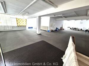Eine Immobilie. Unzählige Möglichkeiten. Attraktives Wohn- und Geschäftshaus – 70327 Stuttgart – Vorschaubild 4