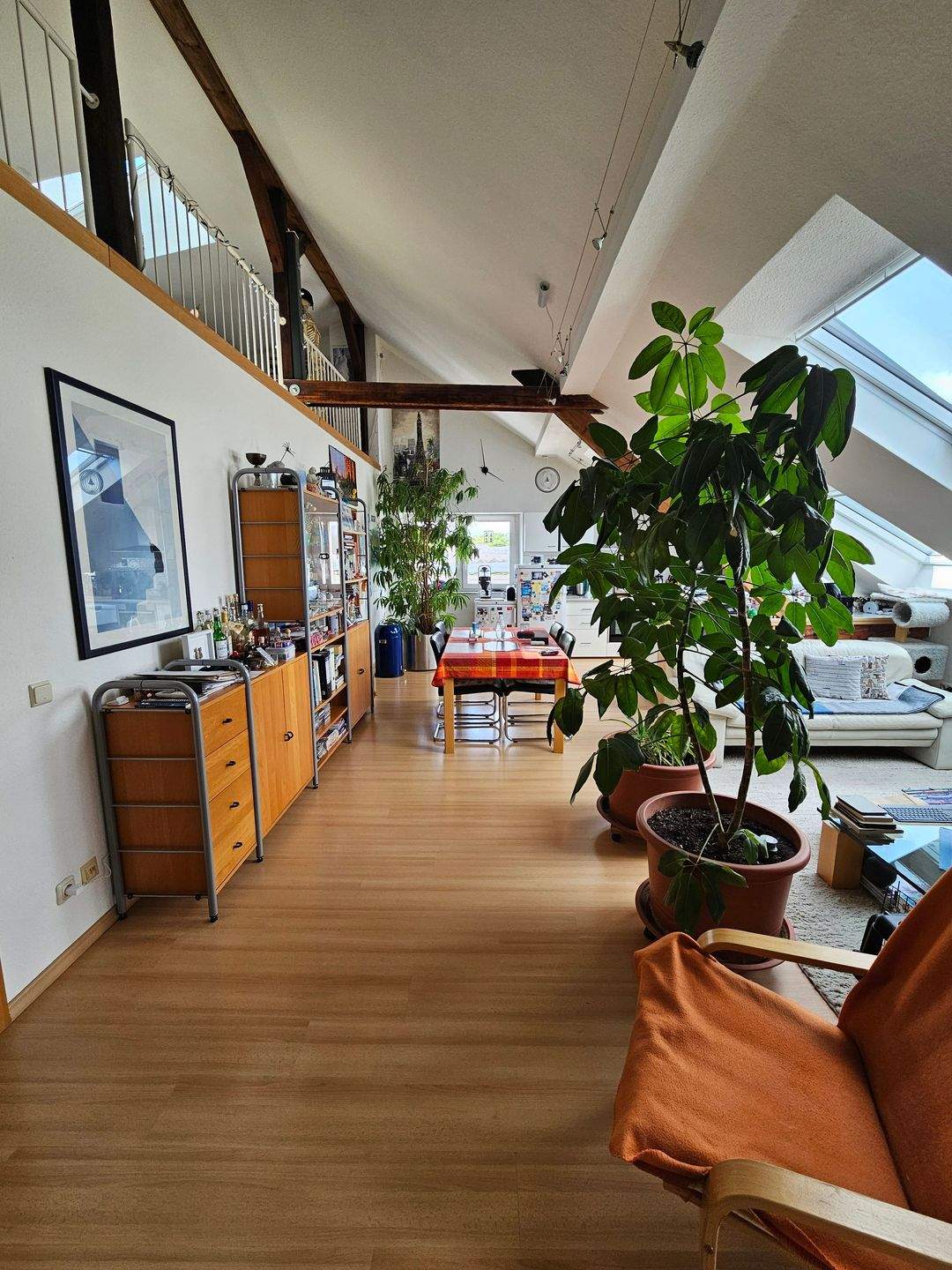 Loftartiges Wohnen mit Empore & Dachterrasse - 142 QM mit Stellplatz in ruhiger Innenstadtlage – Krefeld – Vorschaubild 3