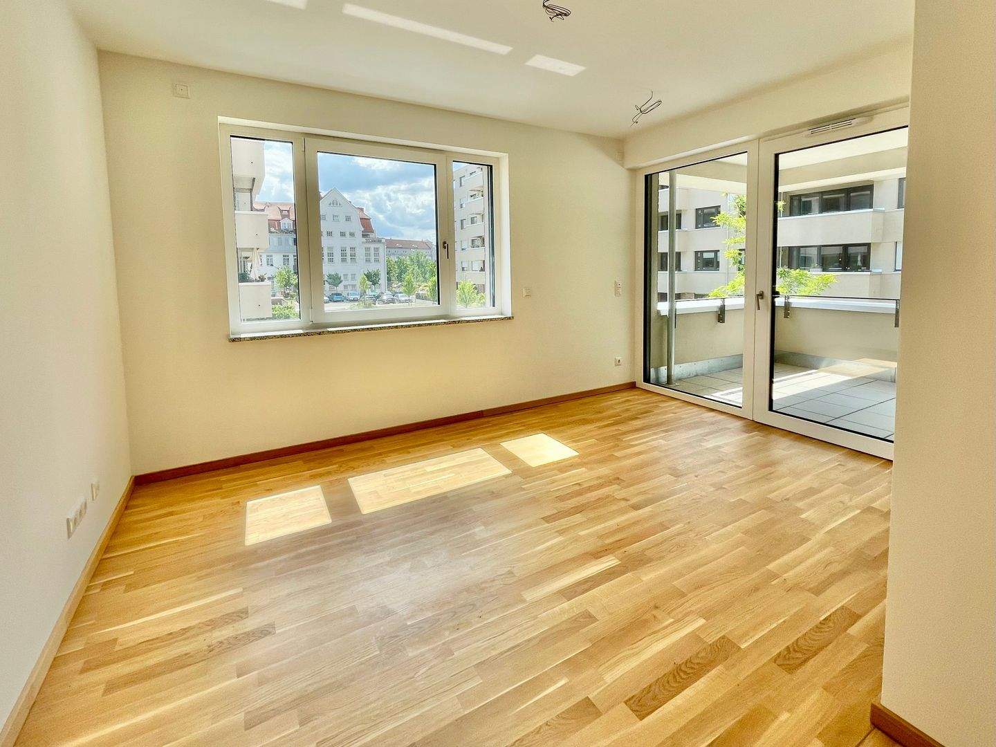 Neubau Wohnung, inkl. separater Küche, Bad mit Tageslicht – Nürnberg – Vorschaubild 5