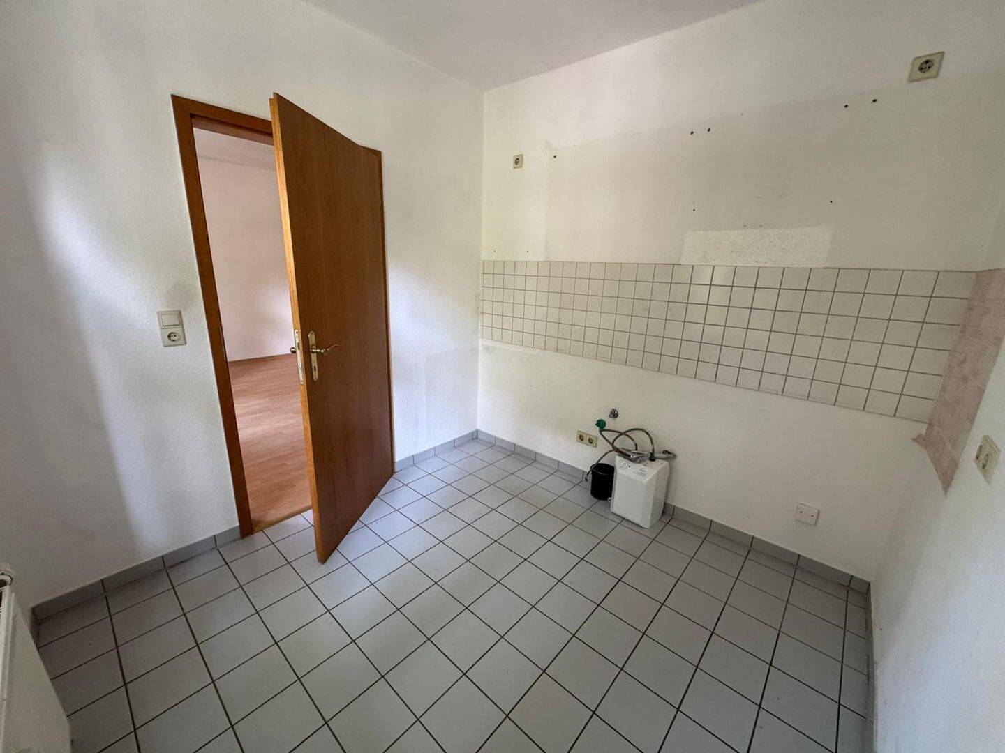 TOP-Whg. im 1.OG / Laminat / Balkon u.v.m. – Chemnitz – Vorschaubild 5