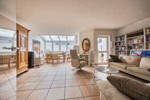 Lichtdurchflutete Maisonette mit Hauscharakter und kleinem Garten in St. Jobst – 90491 Nürnberg – Vorschaubild 5