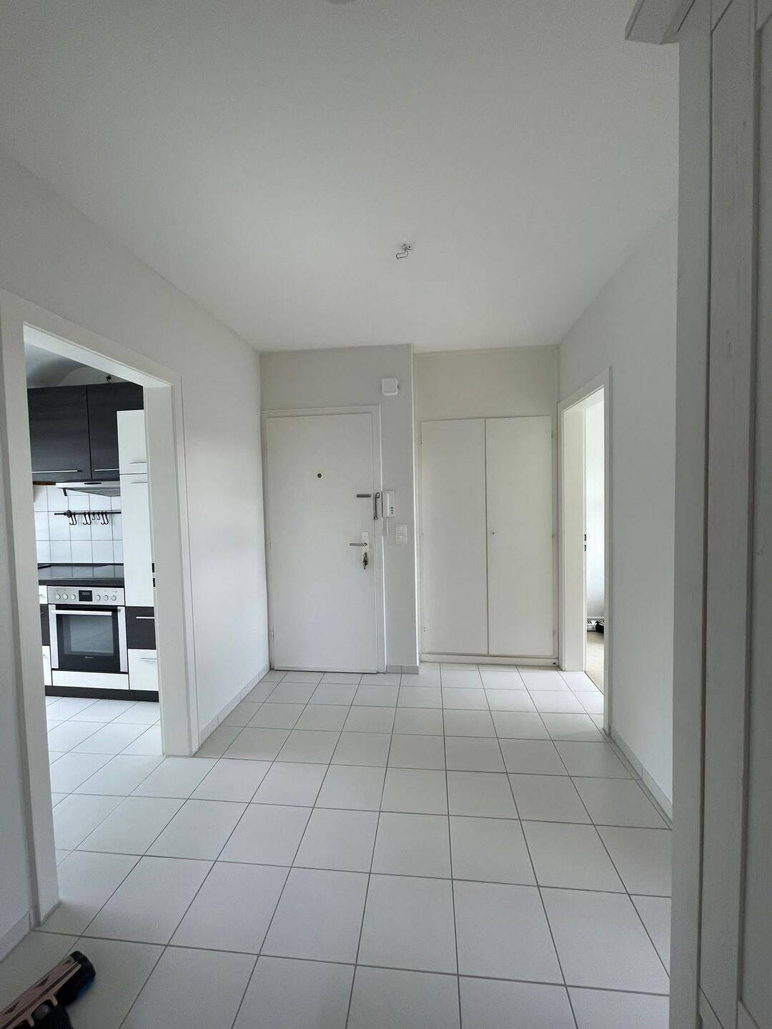 Gemütliche 3 Zimmerdachgeschosswohnung mit Einbauküche – Hamburg – Vorschaubild 4