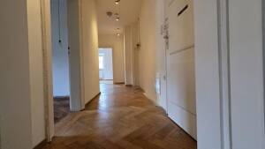 2-Zimmerwohnung in Neuhausen: Altbauwohnung mit Potenzial – 80636 München – Vorschaubild 6