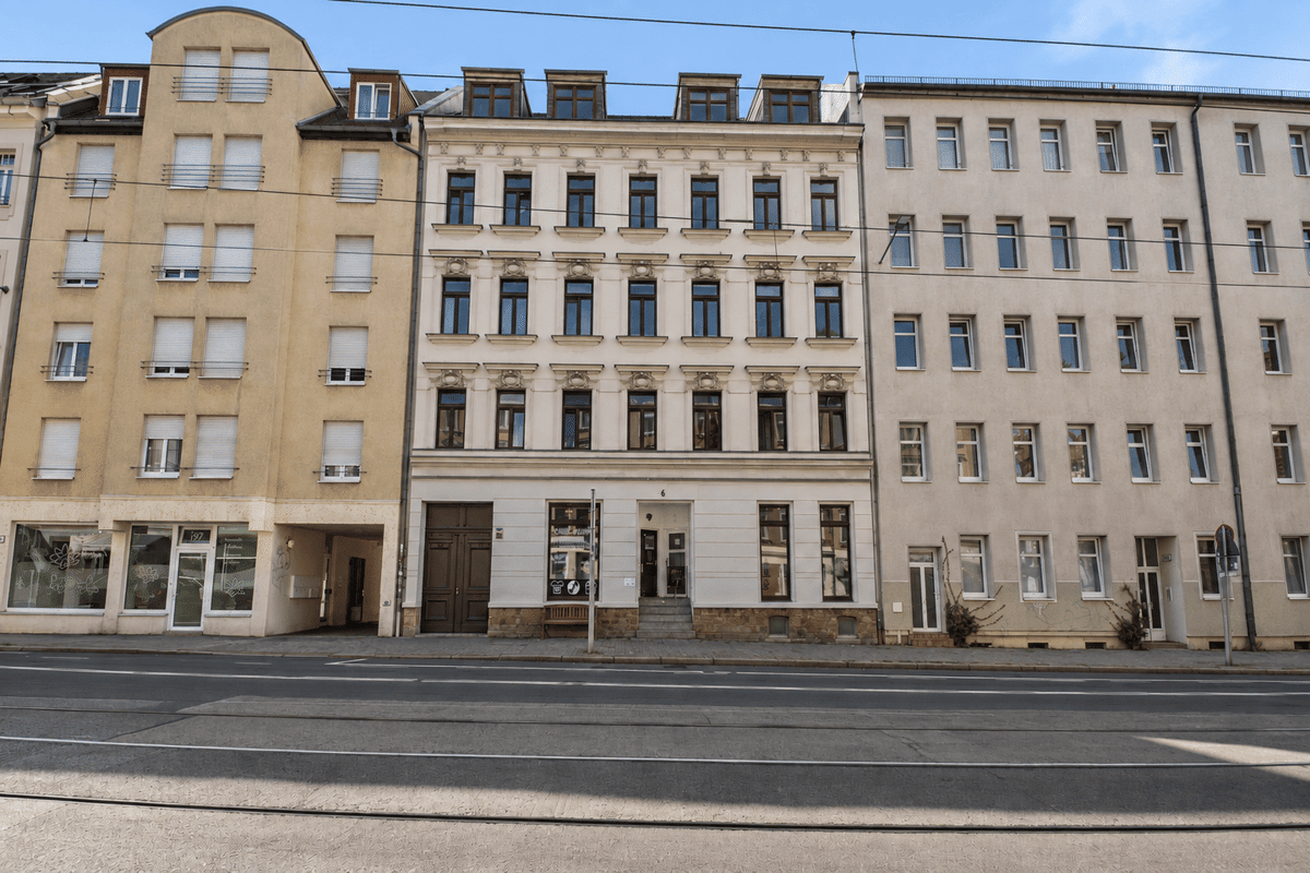 VERMIETET & ENTWICKLUNGSFÄHIG | 2-Raum-Wohnung mit Tageslichtbad im Leipziger Norden – 4159 Leipzig – Bild 1 von 5