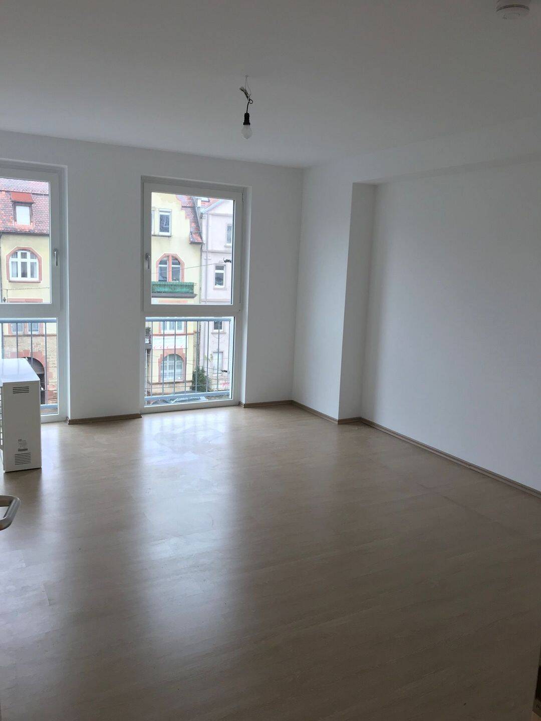 Schöne, großzügige 3 Zimmer Wohnung (NACHTSPEICHERHEIZUNG) – Karlsruhe – Vorschaubild 8