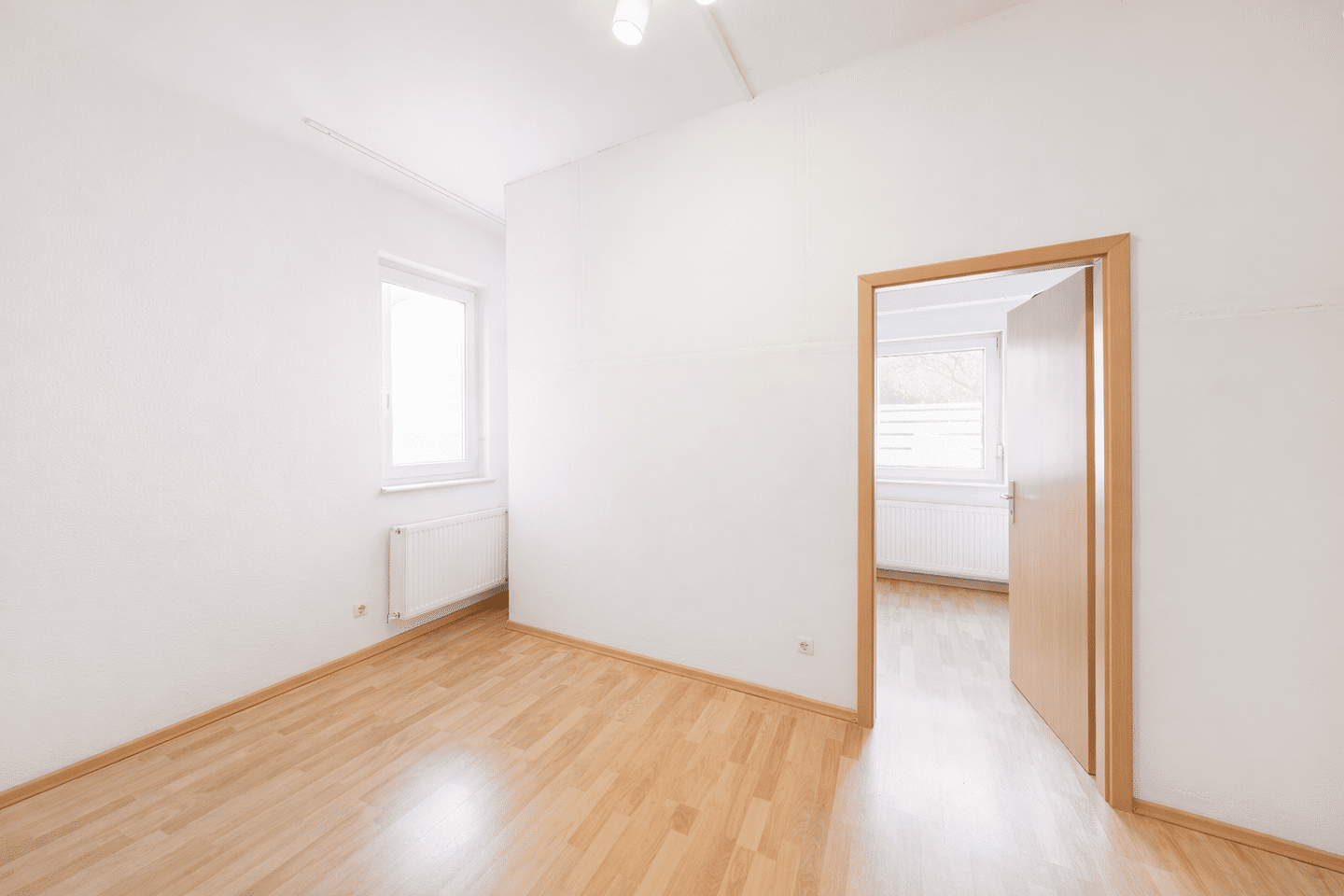 Top LAGE in Degerloch: 3-Zimmer-Wohnung aktuell ++5% Rendite++ VERANDA – Stuttgart – Vorschaubild 4