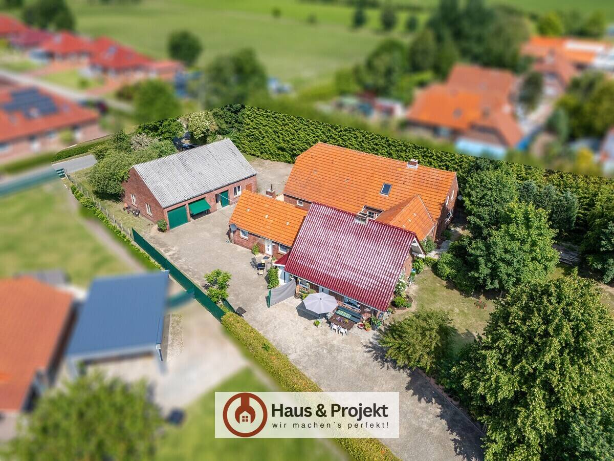 3 Wohnungen + Ausbaureserve - Kapitalanlage mit Perspektive in Küstennähe – Utarp – Bild 1 von 9
