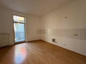 Charmante 3-Zimmer-Wohnung in zentraler Lage mit Balkon – 39104 Magdeburg – Vorschaubild 8