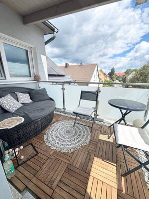 Neuwertige helle 2,5 Zimmer Dachgeschosswohnung mit 2 Stellplätzen und Balkon – 90574 Roßtal – Vorschaubild 6